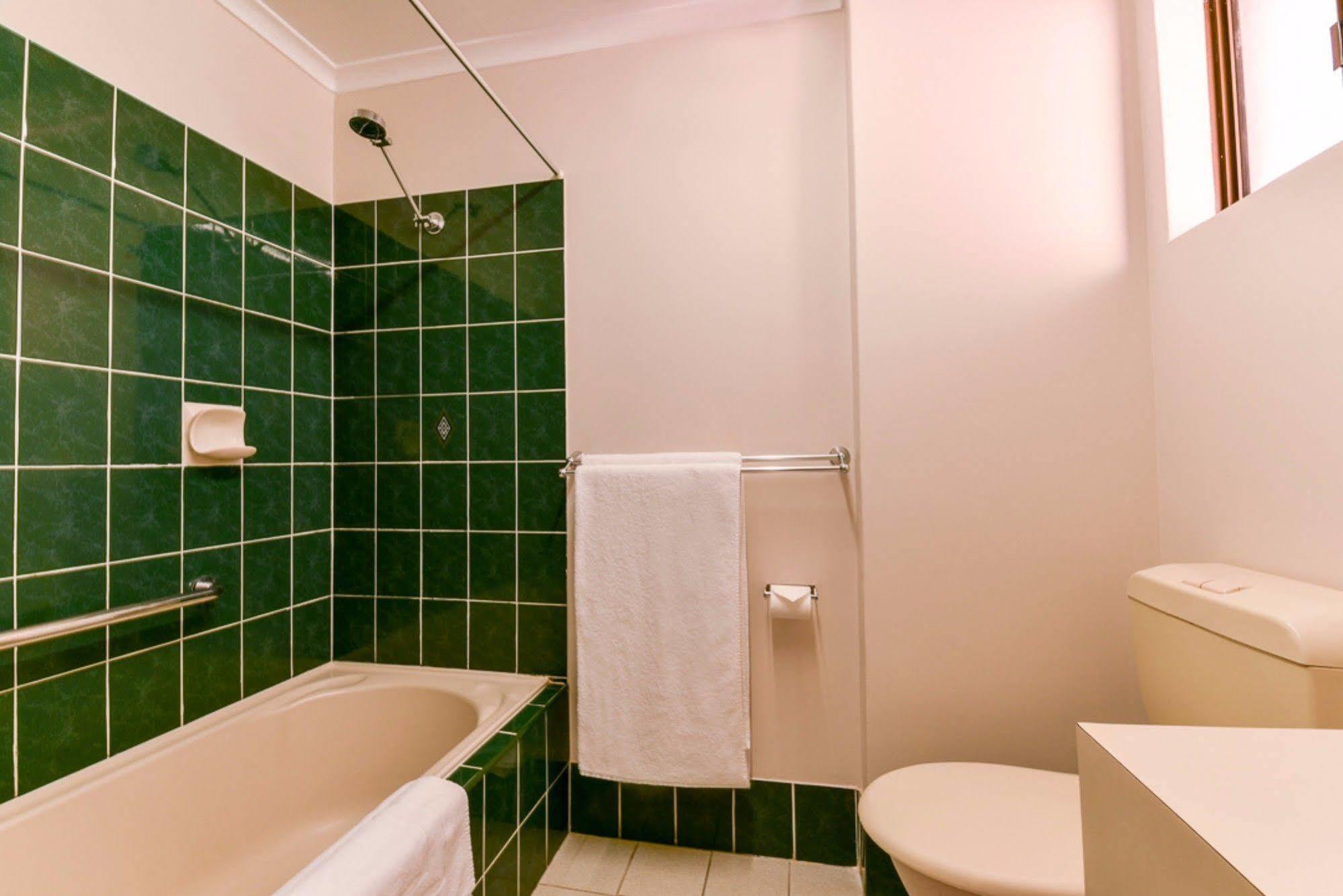 Sanno Marracoonda Perth Airport Hotel Bagian luar foto